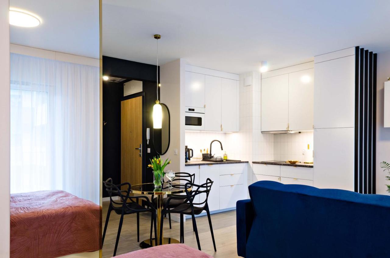 Cherub Apartment Вроцлав Екстериор снимка