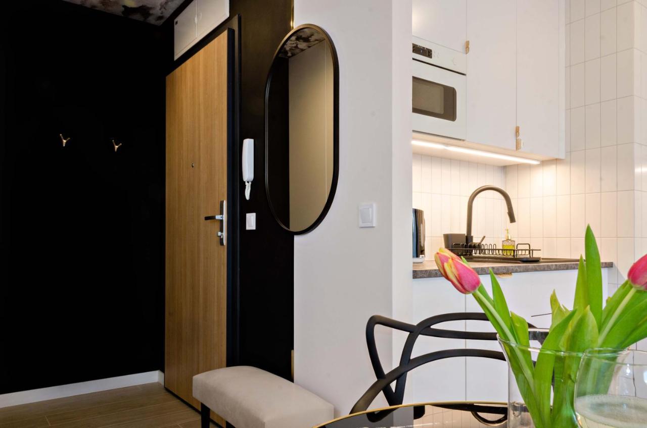 Cherub Apartment Вроцлав Екстериор снимка