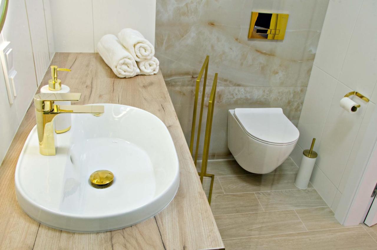 Cherub Apartment Вроцлав Екстериор снимка